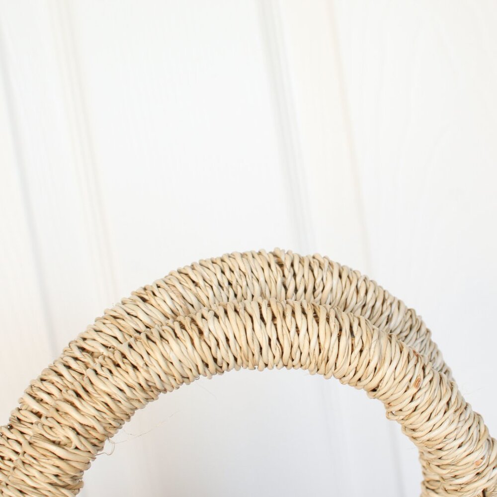 NWT Handmade Black Round Grass Beach Tote with Pompoms - Balinese Summer Bag - Picture 8 of 9